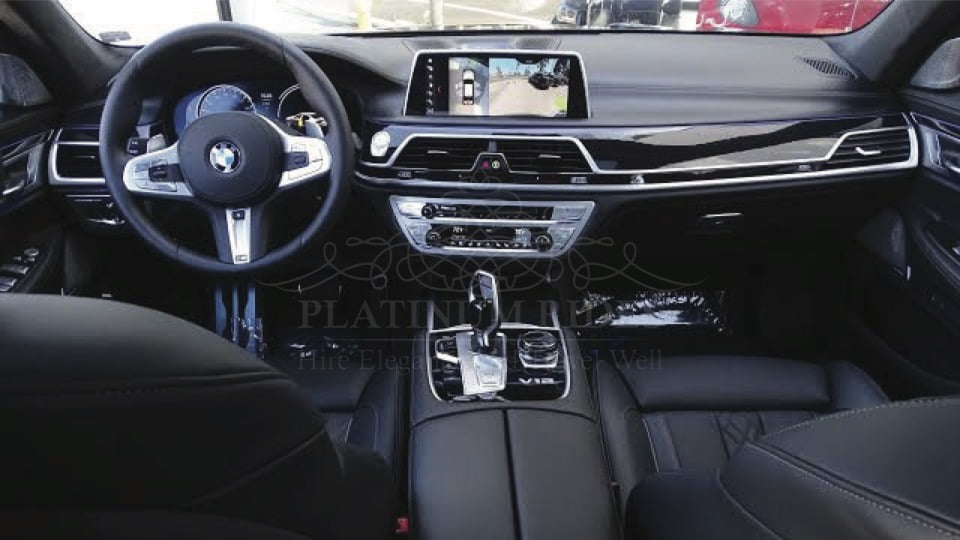 BMW 750i Interior 01