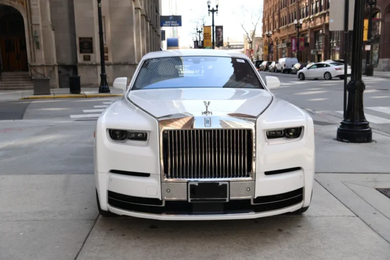 Rolls Royce Phantom 8 Series